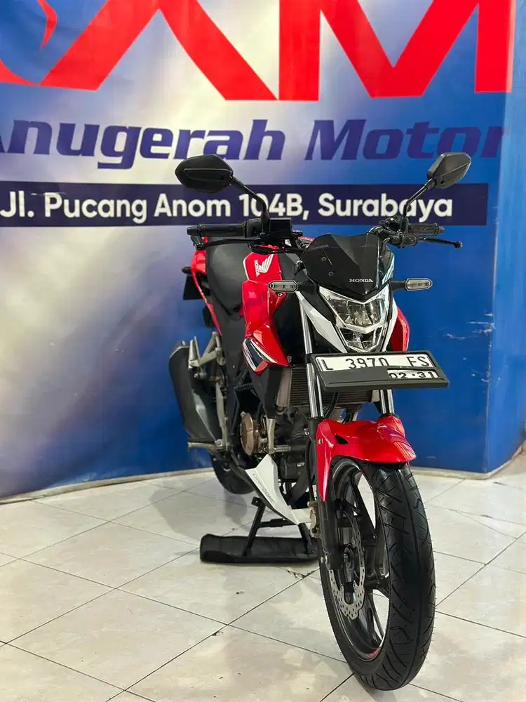 Honda CB 150 R Streetfire Se Like New
