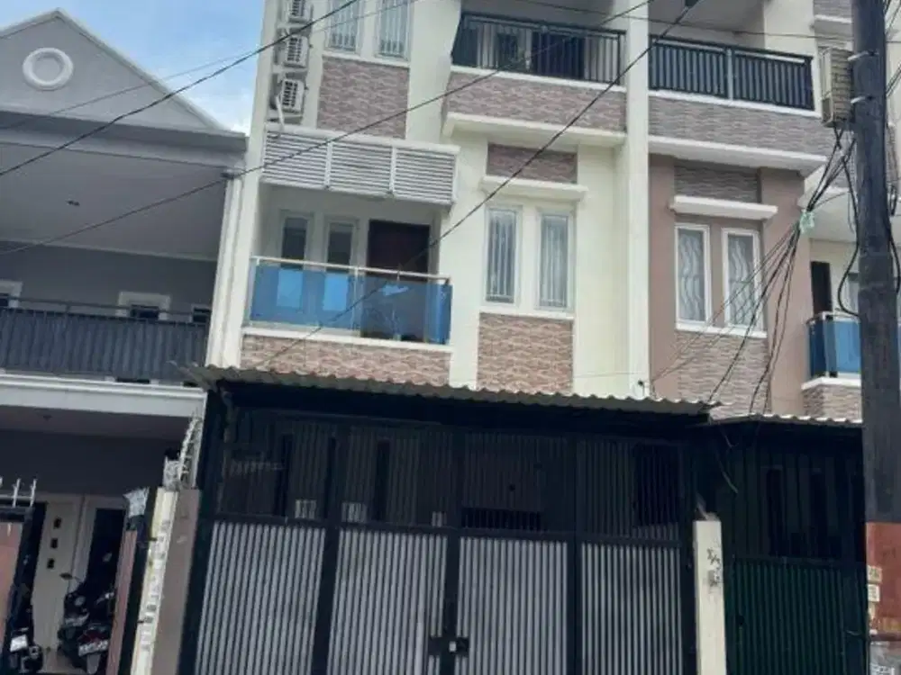 Rumah Nyaman, Full Furnish Minimalis, Cocok untuk Pasangan Muda, Tomang, Jakarta Barat