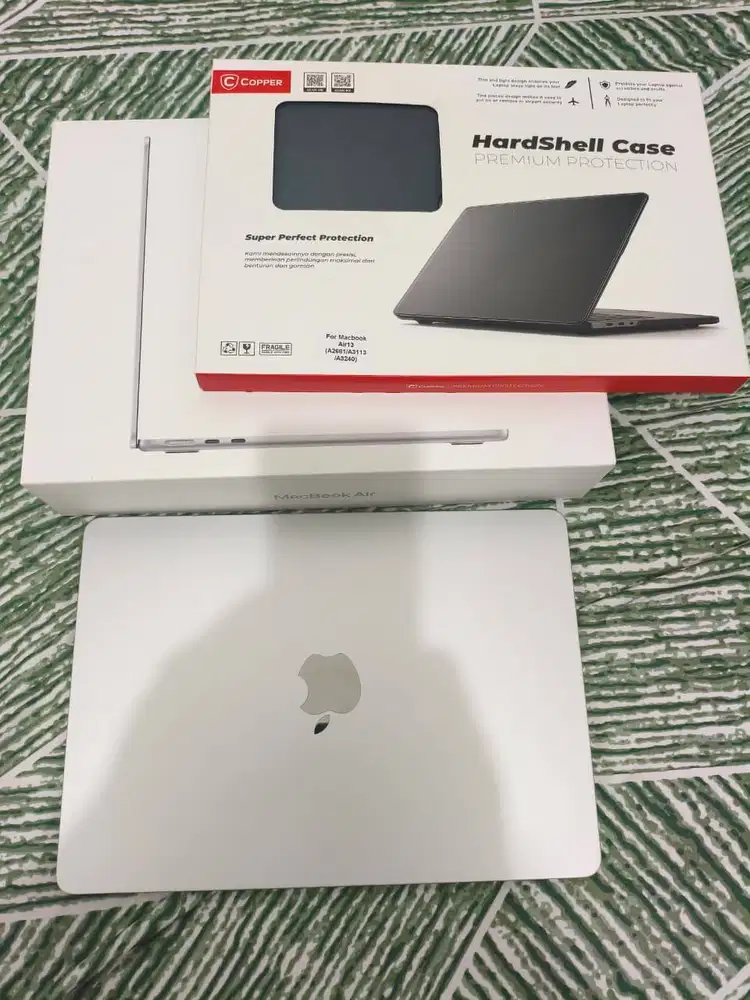 Macbook Air M5 16/512 Silver bonus Case