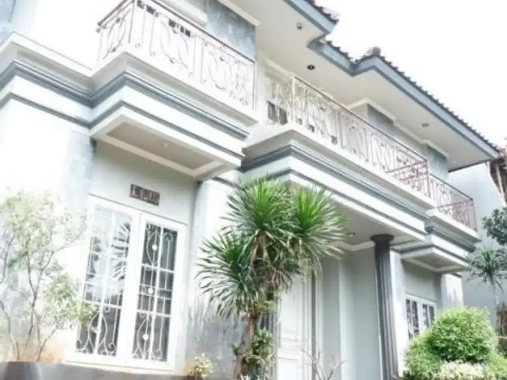 Rumah bagus, mewah, nyaman dan aman di Puri Indah. Jakarta Barat