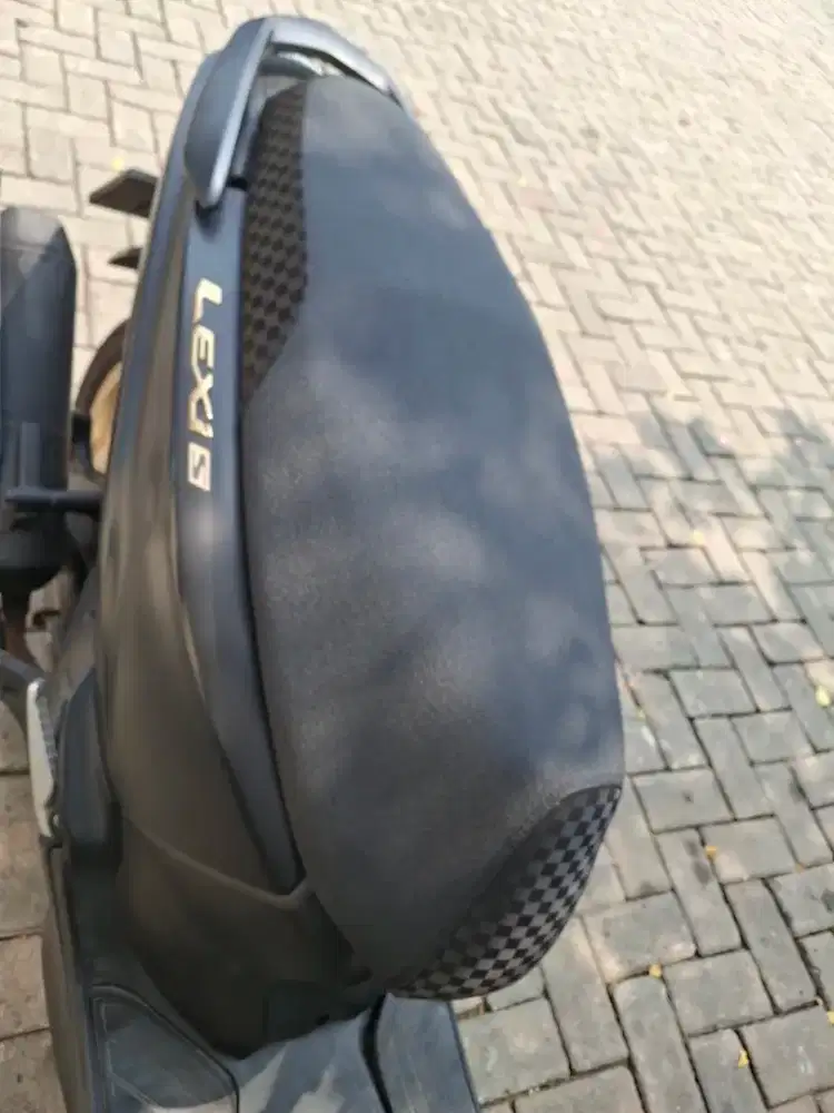 Yamaha lexi 125 type S maxi signature keyless