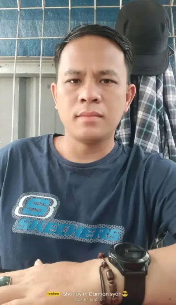 Nyari kerjaan apa aja. Ob Helper jaga vila)rumah
