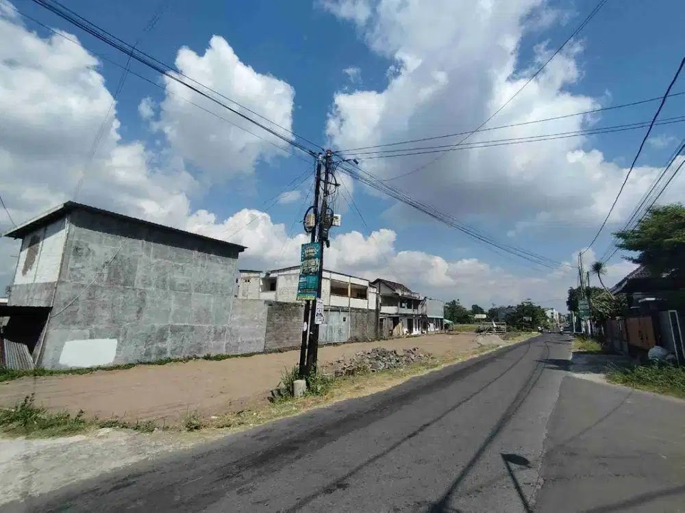 Jual Tanah Pinggir Jalan Raya Area Tajem Maguwoharjo Dekat Tol Maguwo