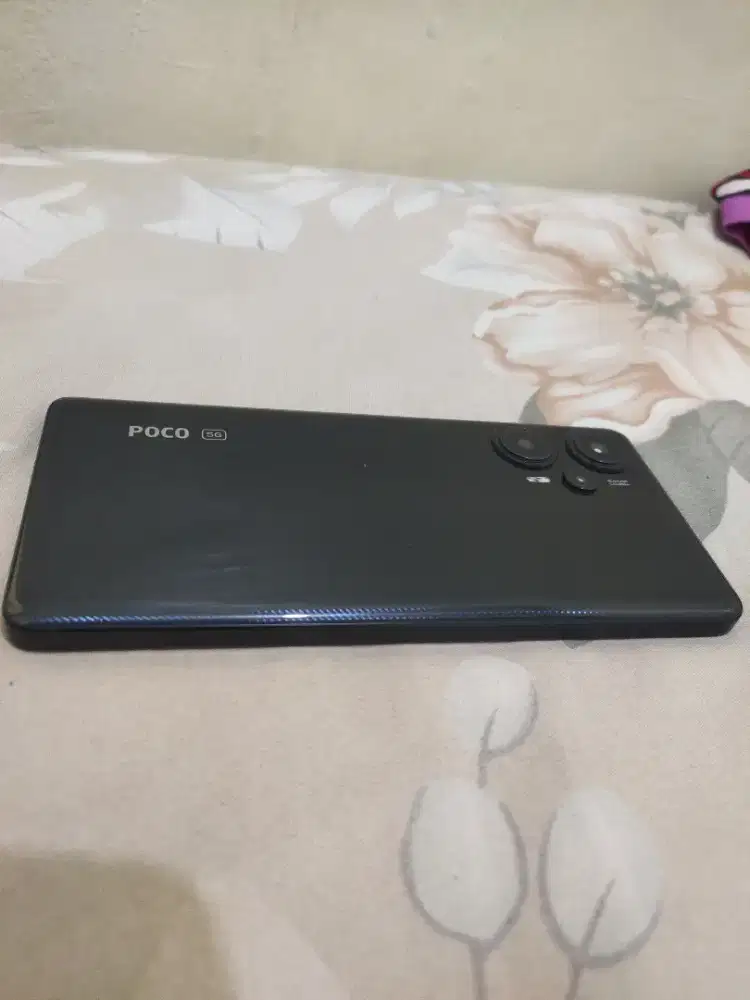 POCO F5 8/256GB Black Resmi – Fullset Mulus Nego Tipis