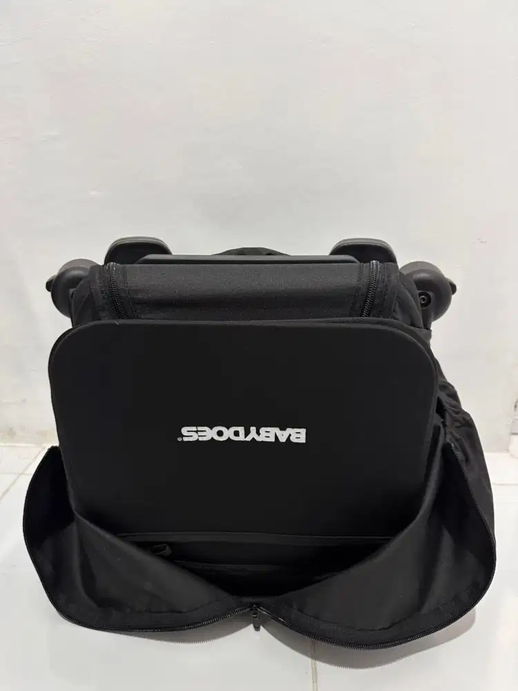 Stroller merk BABYDOES series Kompact