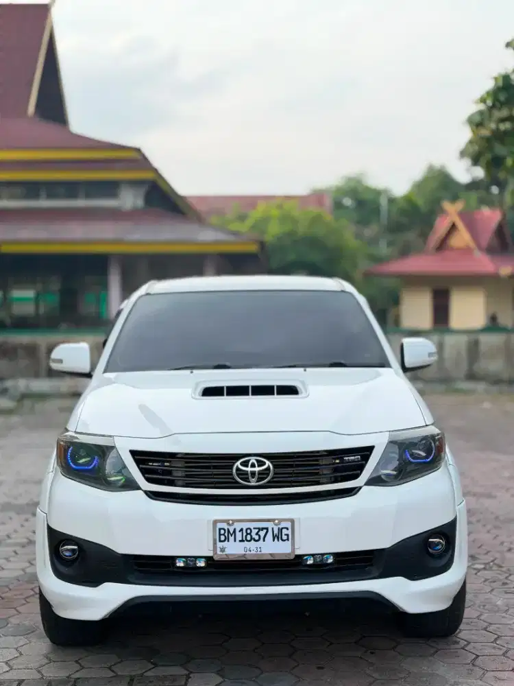 Fortuner vnt trd matic Diesel tahn 2013