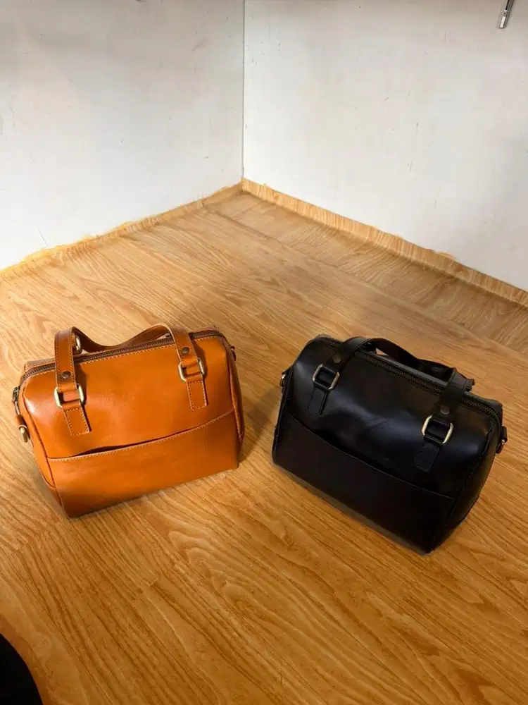 Tas kulit asli anti api