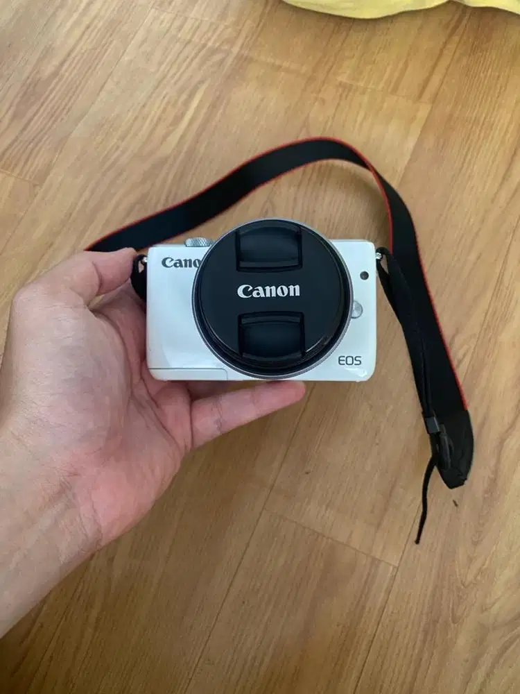 Kamera Mirorless canon EOS M10
