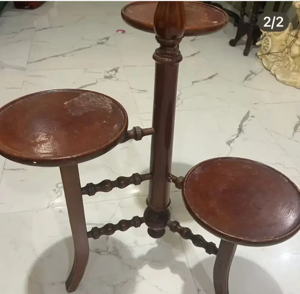 Meja 3 tingkat kayu solid