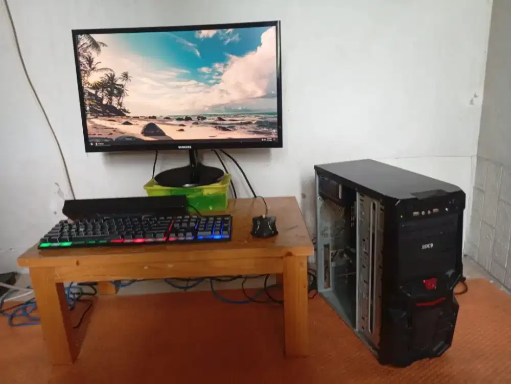 Pc core i5, monitor 24in curved, vga nvs 310 wifi roblox siap pakai