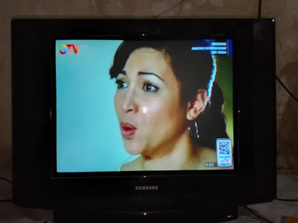 TV SAMSUNG slim 21 inch