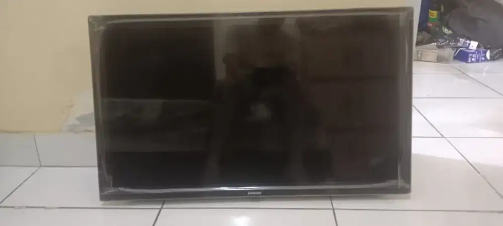 TV led samsung 32 Inc msh bagus jarang pakai