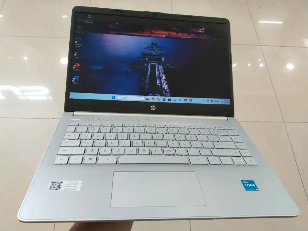 Dijual laptop HP 14s-dq5115tu Intel i3 gen 12 Ram 16GB SSD 512GB MULUS