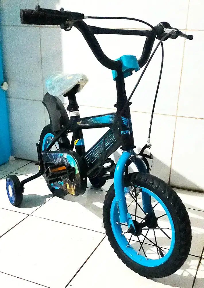 Sepeda ukuran 12 ,cicok umur 2 tahun - 6 tahun