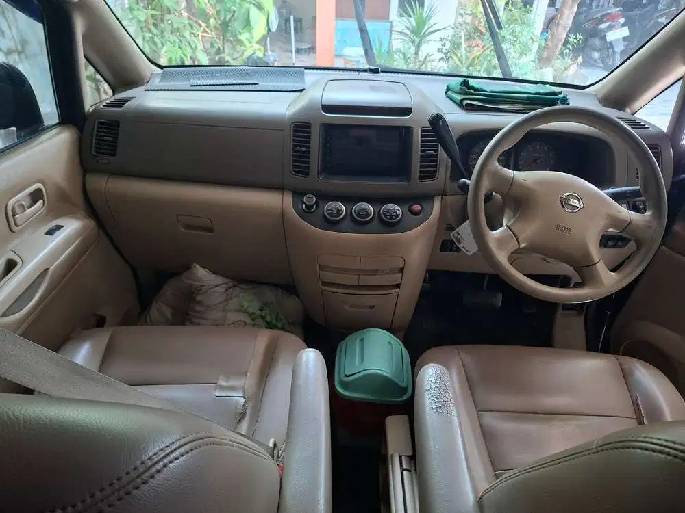 Nissan Serena 2010 Bensin