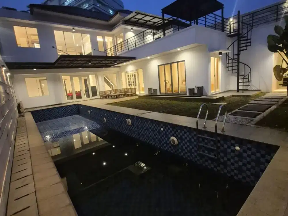 Dijual rumah 2lt siap huni di cluster Sutera Renata, Alam Sutera, Tangerang