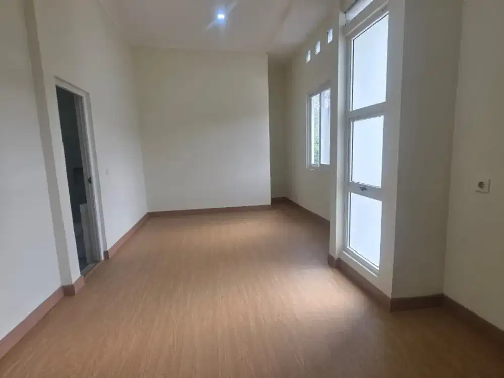 Dijual rumah cluster Darwin, Scientia Summarecon kt 3+1 di Gading Serpong