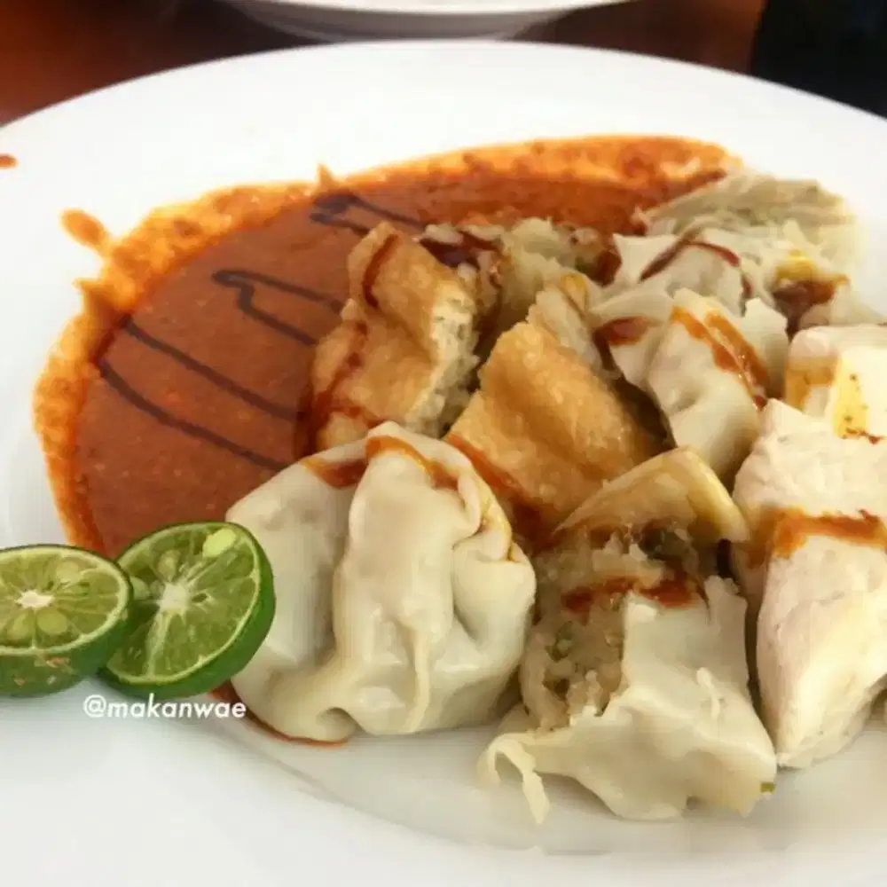 di butuhkan tenaga bantu masak dan antar barang