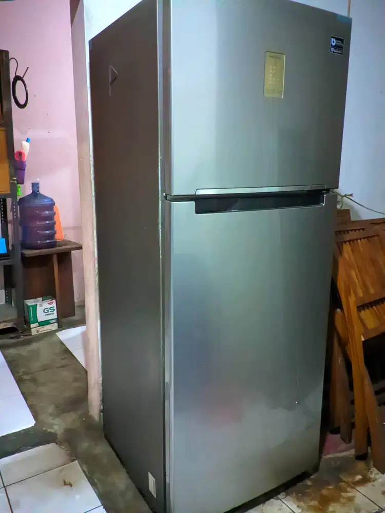 [DIJUAL] Kulkas 2 Pintu Samsung Twin Cooling Plus – Digital Inverter