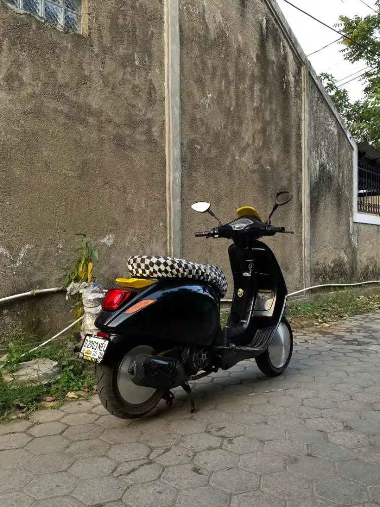 Dijual vespa primavera 150 3v.modi mooneyes