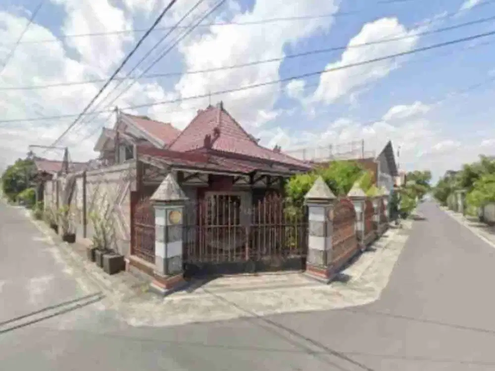 Rumah Mewah Luas 3lt di Sumber