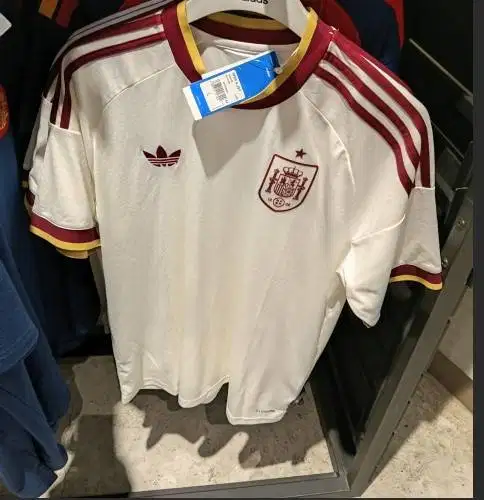 Jersey Original Spanyol Away WC2026 ADIDAS Ready Size L