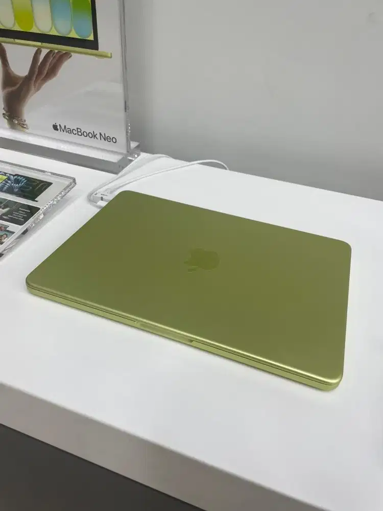 MacBook Neo 256/512GB