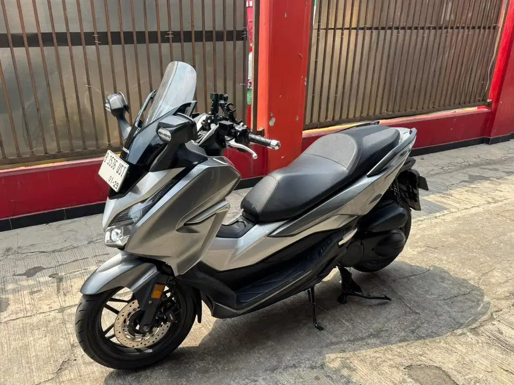 Honda Forza 250
