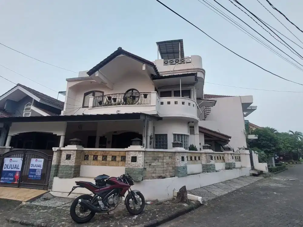 Rumah Posisi Hoek di Komplek Perkici Dekat Kampus STAN