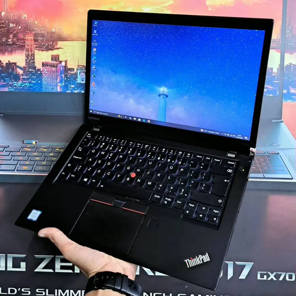 Lenovo ThinkPad T470s intel core i5-7200U RAM  8GB SSD 256GB