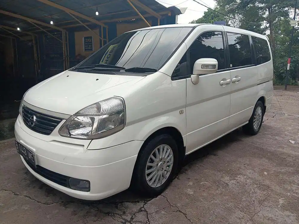 Nissan Serena 2012 Bensin