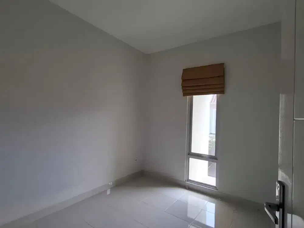 DISEWAKAN RUMAH CARILLO DI GADING SERPONG, HARGA MURAH