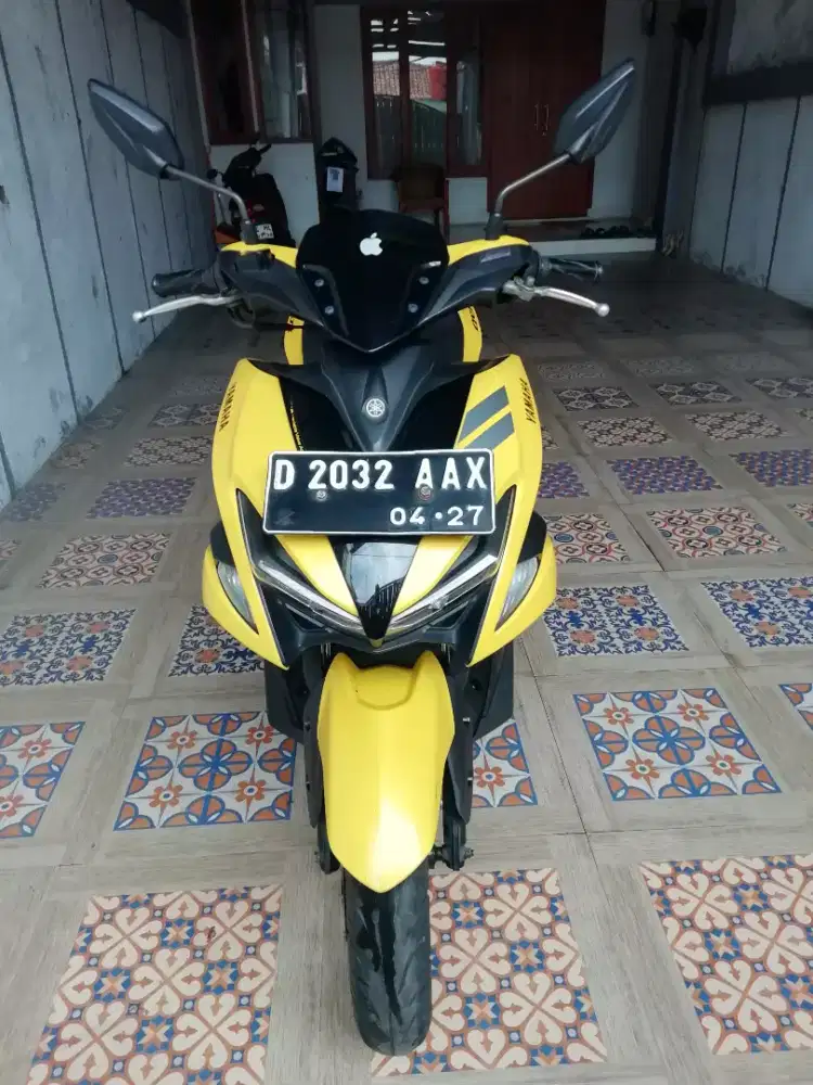 Yamaha Aerox 150 vva kuning original