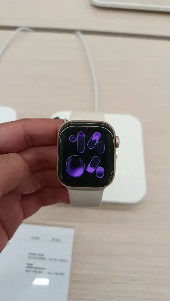 Apple Watch 11 Starlight, CICILAN 0% DP