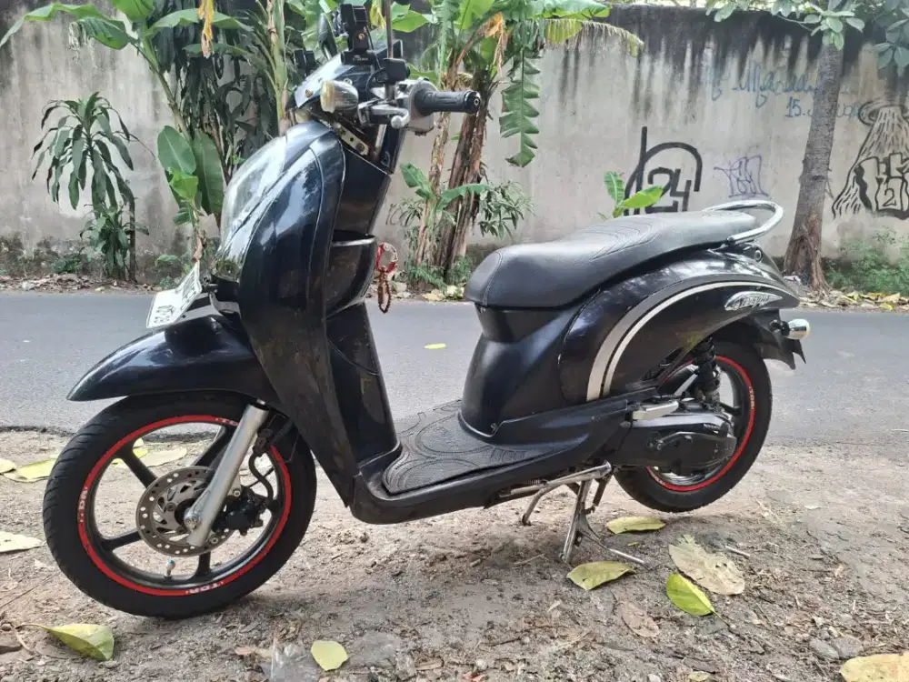 HONDA SCOOPY TAHUN 2011 PAJAk HIDUP