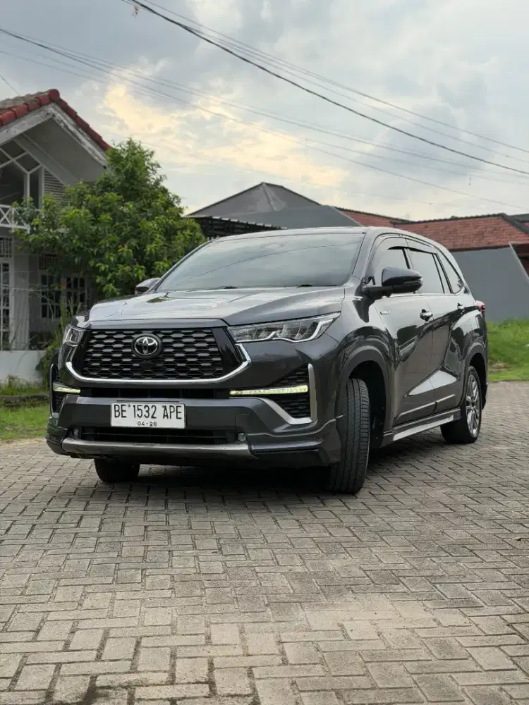 Toyota innova zenix Q hybrid A/T 2023