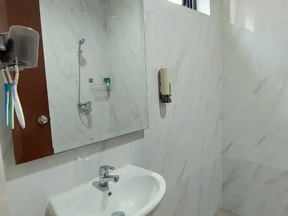 Dijual rumah metland cyber puri cluster northbend jakarta barat 6×12 (UMI387)