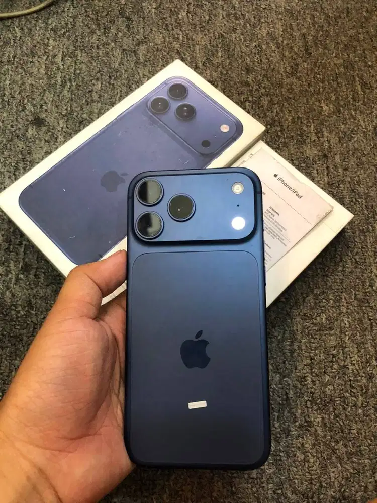 Iphone 17 promax 256gb blue iBox bh 100% cc 115 - garansi maret 2027