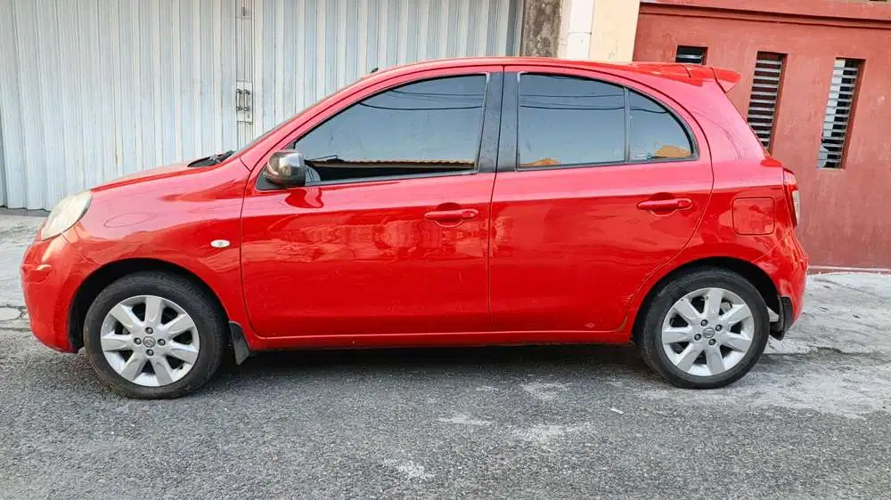Nissan March 2012 Bensin
