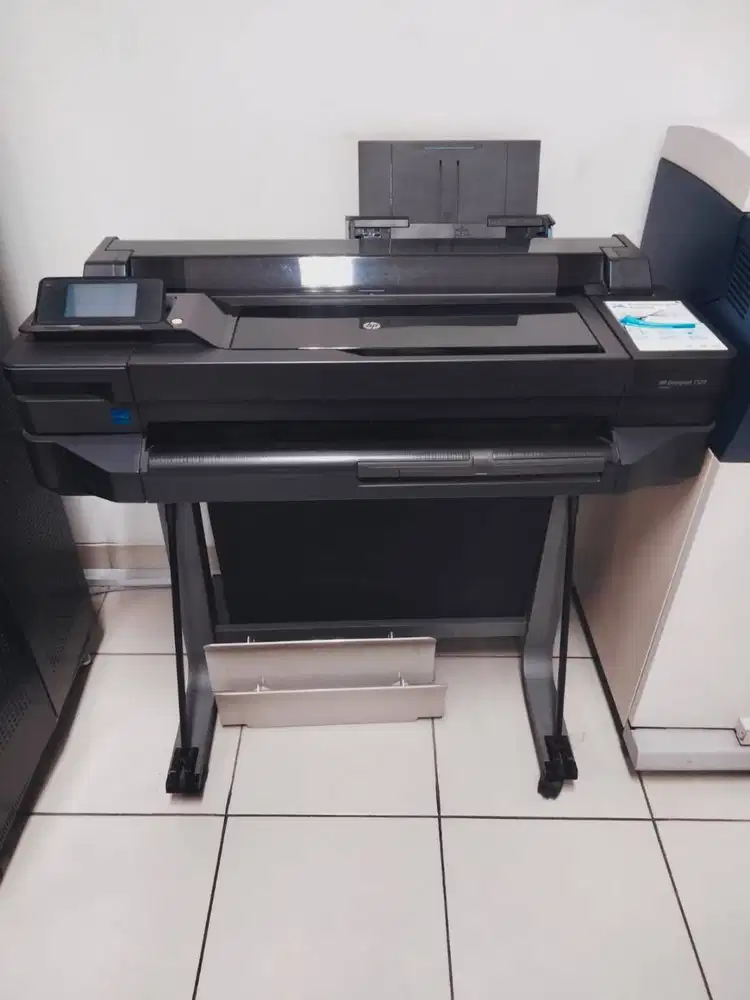 Lelang Mesin Plotter A1 HP Designjet T520