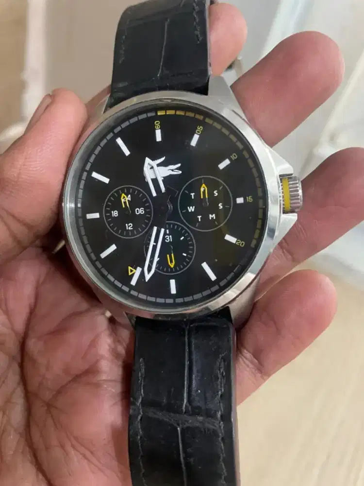 jam tangan lacoste