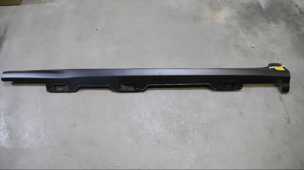 SIDE SKIRT / TRIPLANG KANAN HONDA BRIO RS 2019, 71800TG4T01ZC