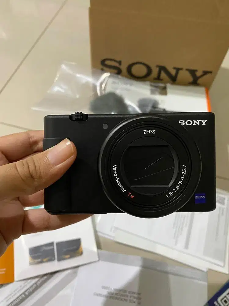 Sony ZV- 1 Compact Digital Camera