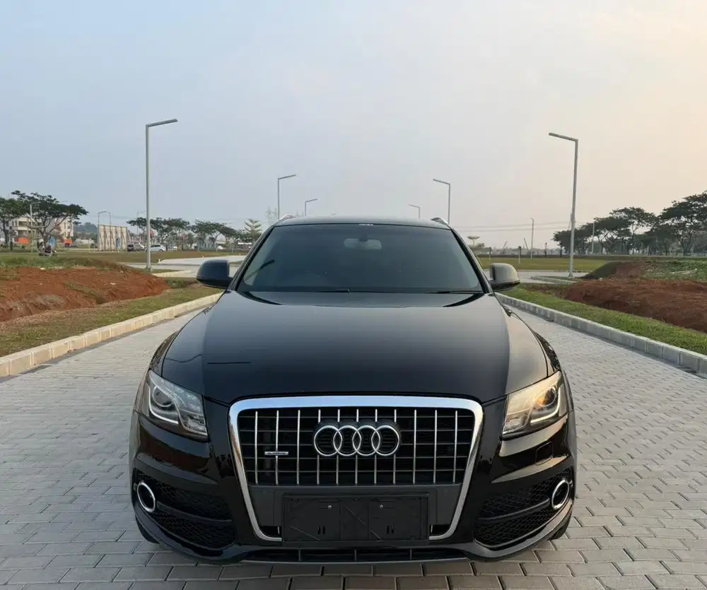 AUDI Q5 2.0 TFSI QUATTRO BENSIN AT