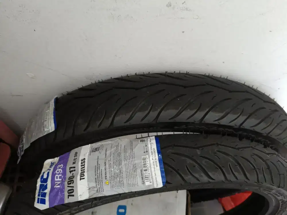 Ban luar Tubles IRC 70/90 80/90 r 17
