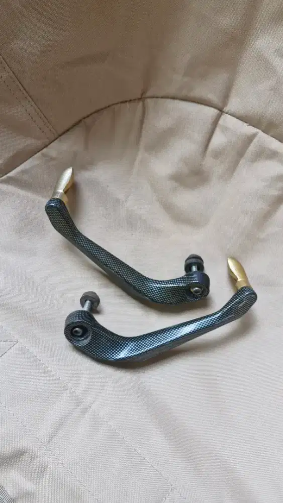 Proguard pelindung setang motor motif karbon