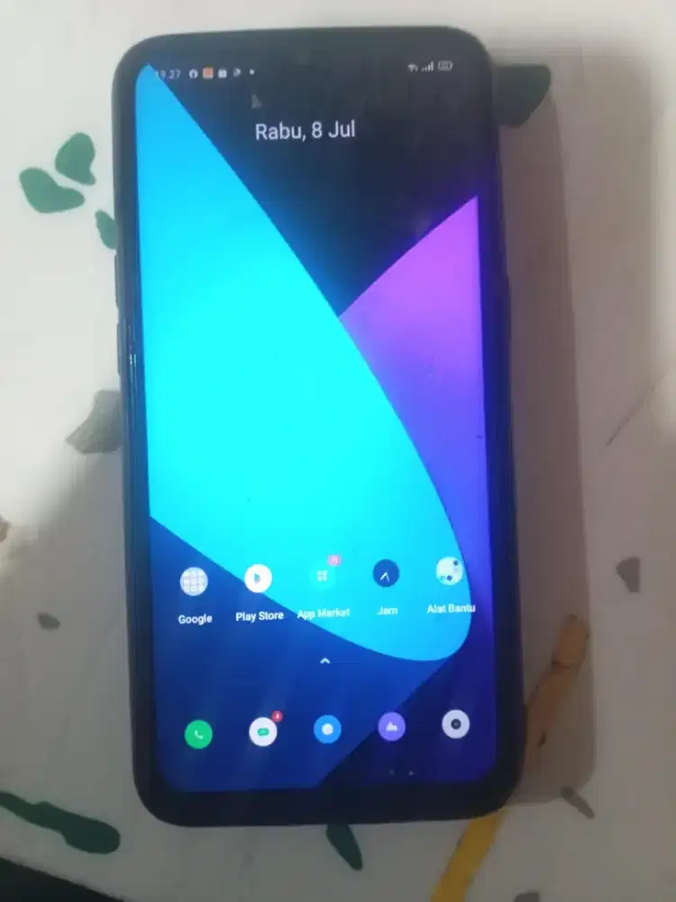 jual hp realme minus tg retak sedikit harga 550.00 nego