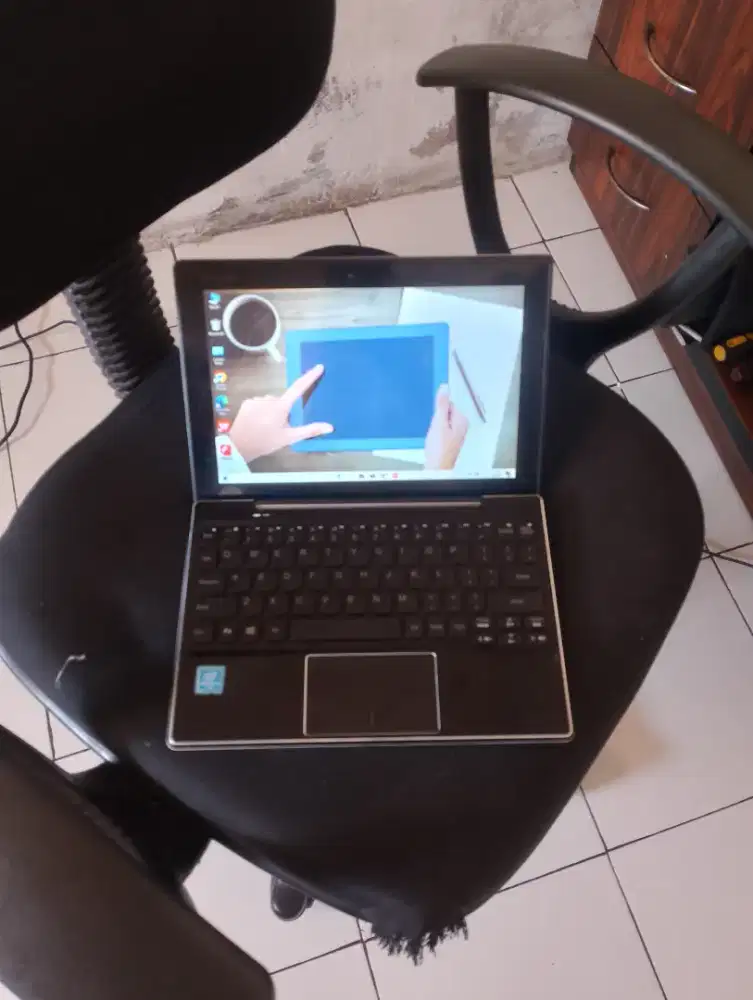 Acer 2in1 notebook tablet