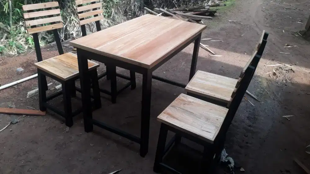 Meja makan cafe,resto,kedai dll