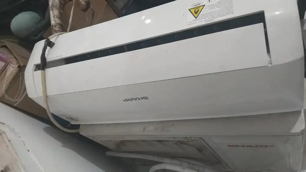 Dijual cepat BU AC SHARP